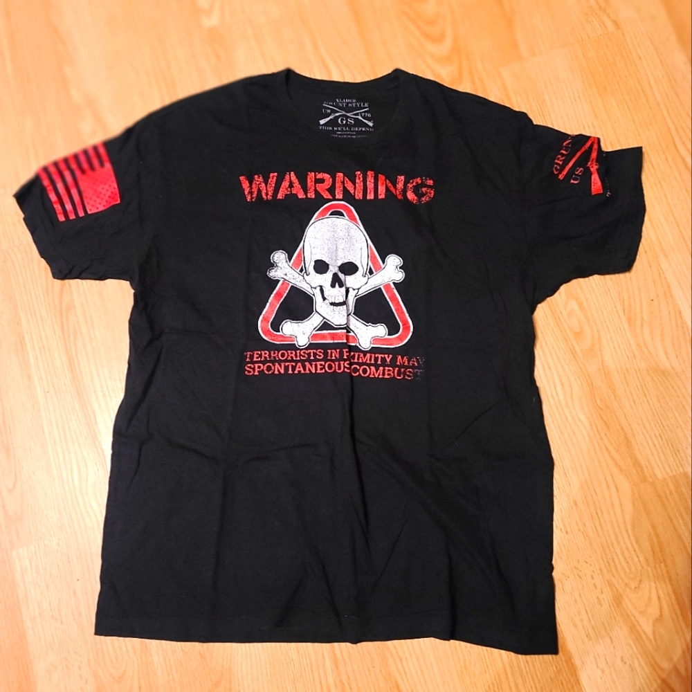 BNWOT Men's Black Grunt Style T-shirt XL Warning Terrorists in Proximity